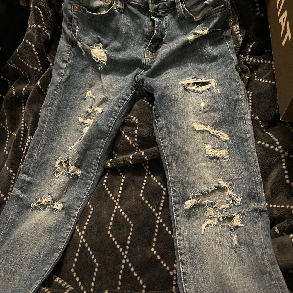 Aeropostale Women's Ripped Blue Skinny Jeans